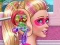 Oyunu Super Barbie Ear Doctor
